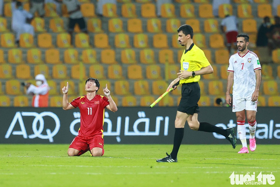 Minh Vương không chỉ kiến tạo, mà còn ghi bàn trong trận Việt Nam - UAE - Ảnh 10. Minh Vương không chỉ kiến tạo, mà còn ghi bàn trong trận Việt Nam - UAE - Ảnh 10.
