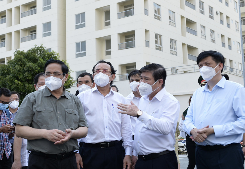 Chủ tịch Nguyễn Thành Phong gửi thư đến người dân TP.HCM: 8 giải pháp hiệu quả để chống dịch - Ảnh 3.