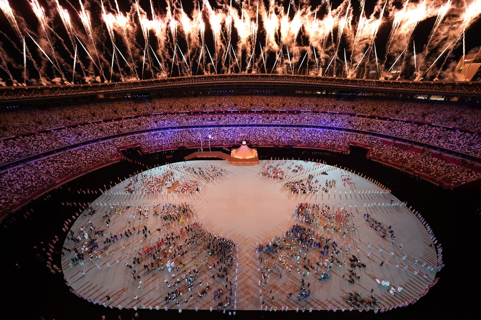 Đài lửa đã được thắp sáng, Olympic 2020 chính thức khai mạc - Ảnh 7. Đài lửa đã được thắp sáng, Olympic 2020 chính thức khai mạc - Ảnh 7.