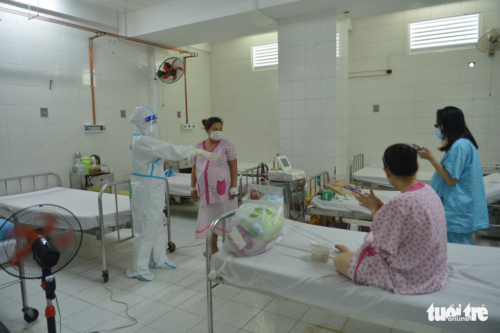 Những bà mẹ F0 ở tòa nhà Cát Tường - Ảnh 9. Những bà mẹ F0 ở tòa nhà Cát Tường - Ảnh 9.