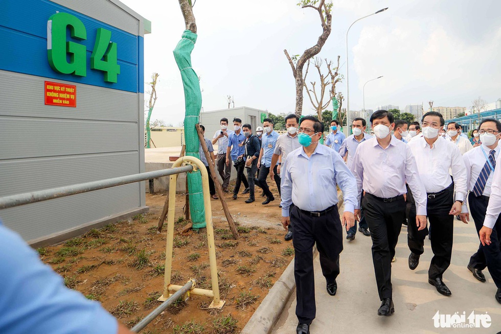 Thủ tướng Phạm Minh Chính thị sát bệnh viện dã chiến tuyến cuối điều trị COVID-19 tại miền Bắc - Ảnh 6. Thủ tướng Phạm Minh Chính thị sát bệnh viện dã chiến tuyến cuối điều trị COVID-19 tại miền Bắc - Ảnh 6.