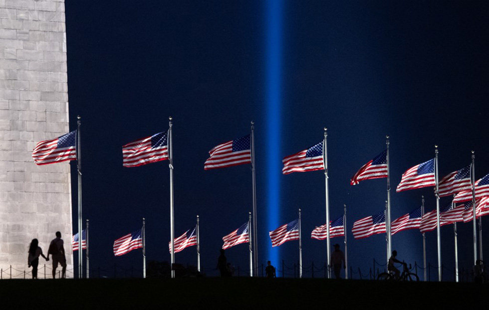 20 năm vụ khủng bố kinh hoàng 11-9-2001: Cả nước Mỹ tưởng niệm - Ảnh 2.