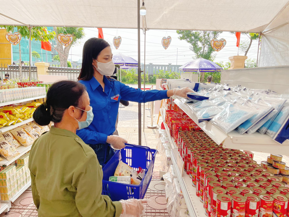 Đỗ Hà, Kim Duyên, Thùy Tiên, Ái Nhi chinh chiến các cuộc thi hoa hậu quốc tế - Ảnh 3.