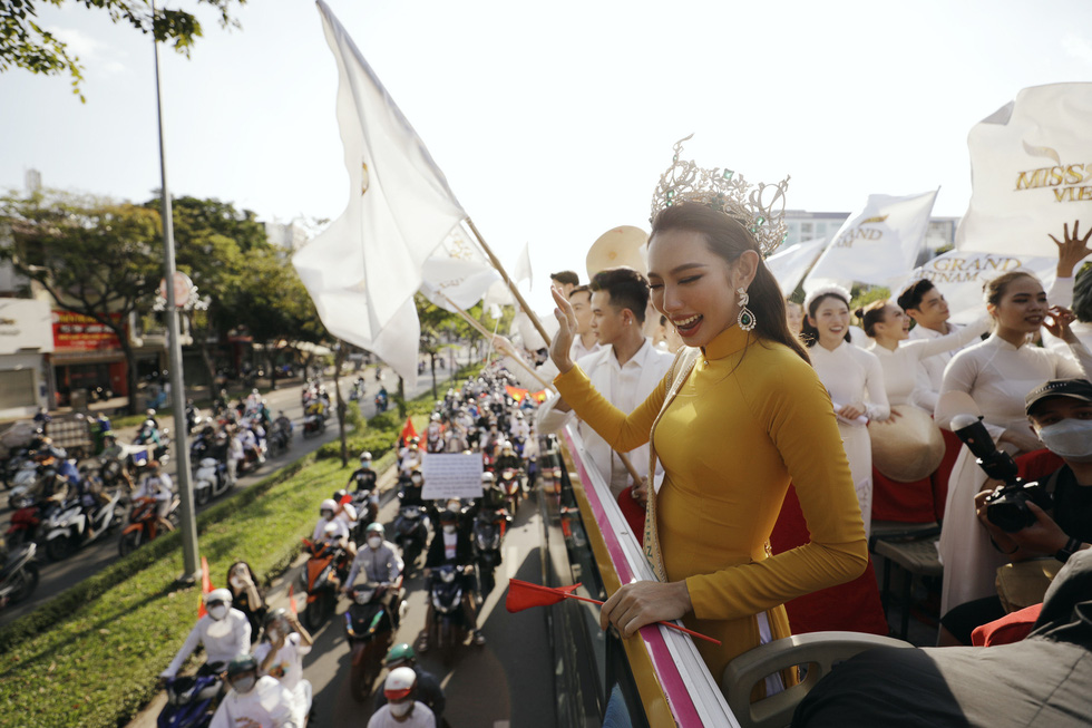 Hoa hậu Nguyễn Thúc Thùy Tiên: Sẽ cố gắng hết sức để có một nhiệm kỳ đáng tự hào - Ảnh 8.