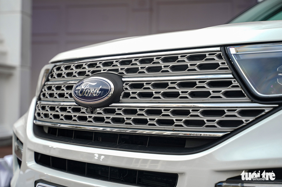 Ford Explorer 2022 ra mắt Việt Nam: Nhập Mỹ, 1 phiên bản giá 2,366 tỉ đồng - Ảnh 4. Ford Explorer 2022 ra mắt Việt Nam: Nhập Mỹ, 1 phiên bản giá 2,366 tỉ đồng - Ảnh 4.