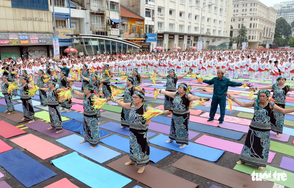 Xác lập kỷ lục Việt Nam tại ngày hội dưỡng sinh, yoga TP.HCM - Ảnh 3.