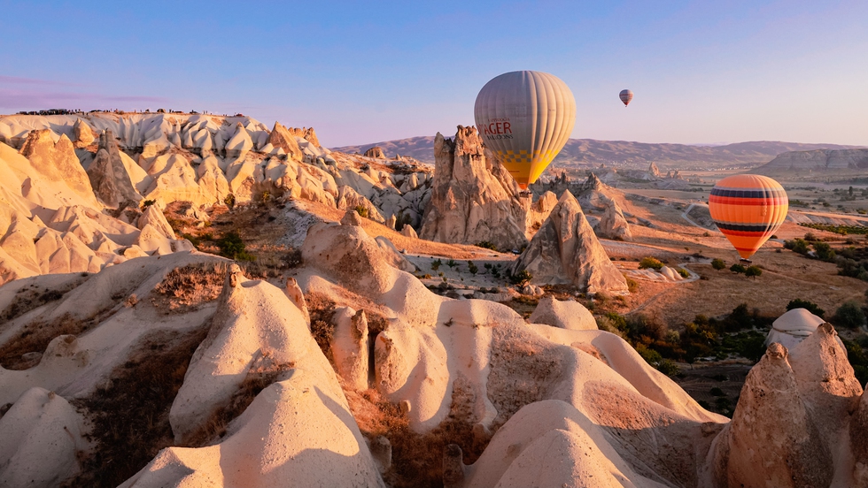 Bay khinh khí cầu trên những kỳ quan ở Cappadocia - Ảnh 11. Bay khinh khí cầu trên những kỳ quan ở Cappadocia - Ảnh 11.