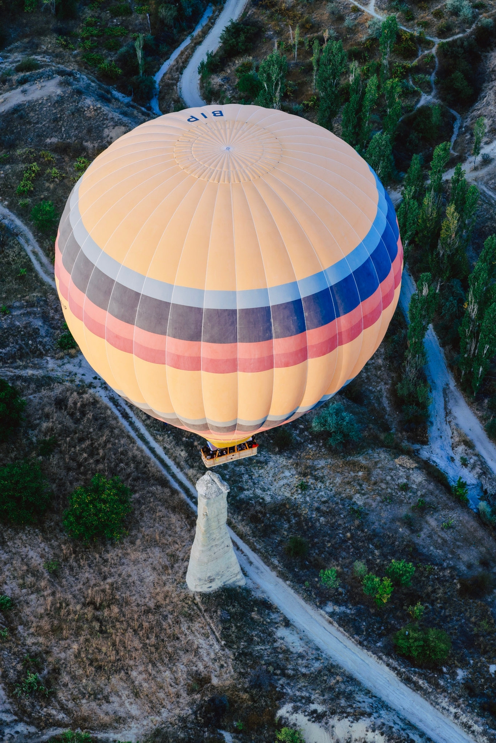 Bay khinh khí cầu trên những kỳ quan ở Cappadocia - Ảnh 14. Bay khinh khí cầu trên những kỳ quan ở Cappadocia - Ảnh 14.