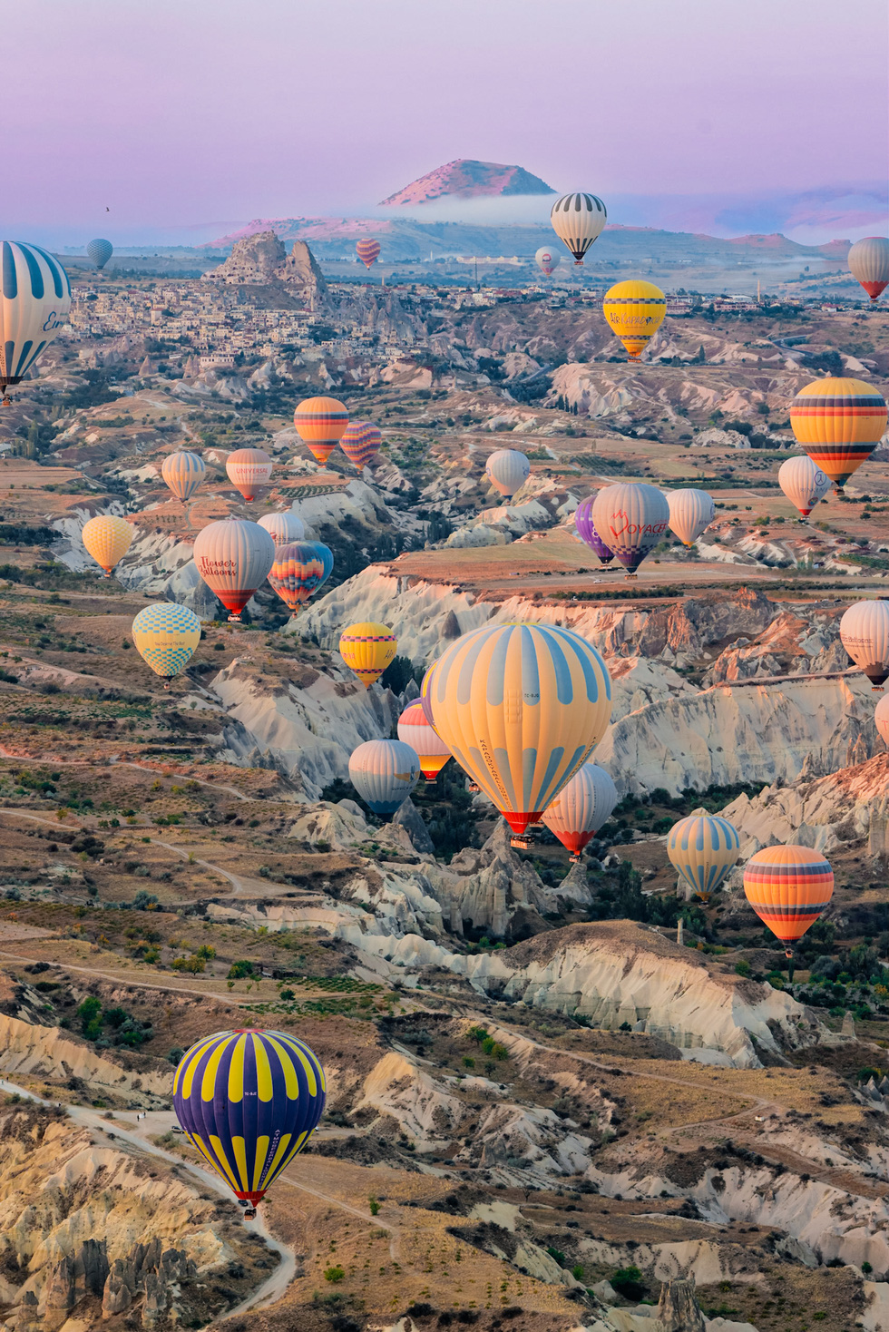 Bay khinh khí cầu trên những kỳ quan ở Cappadocia - Ảnh 17.