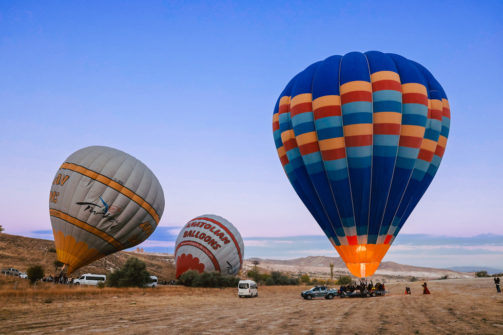 Bay khinh khí cầu trên những kỳ quan ở Cappadocia - Ảnh 5.