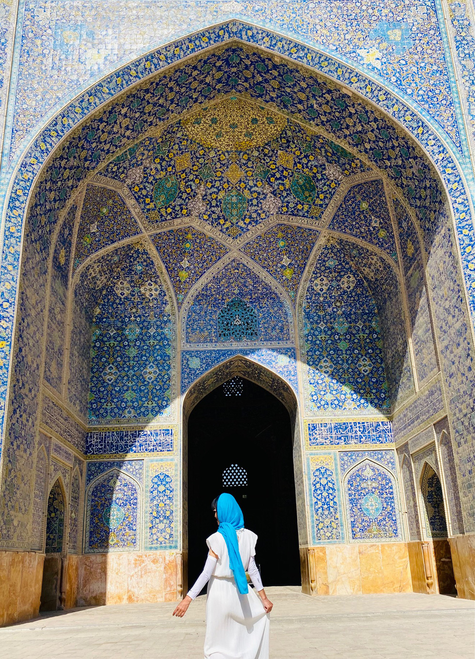Choáng ngợp với những mái vòm cổ tích ở Iran - xứ sở Ba Tư diệu kỳ - Ảnh 12.