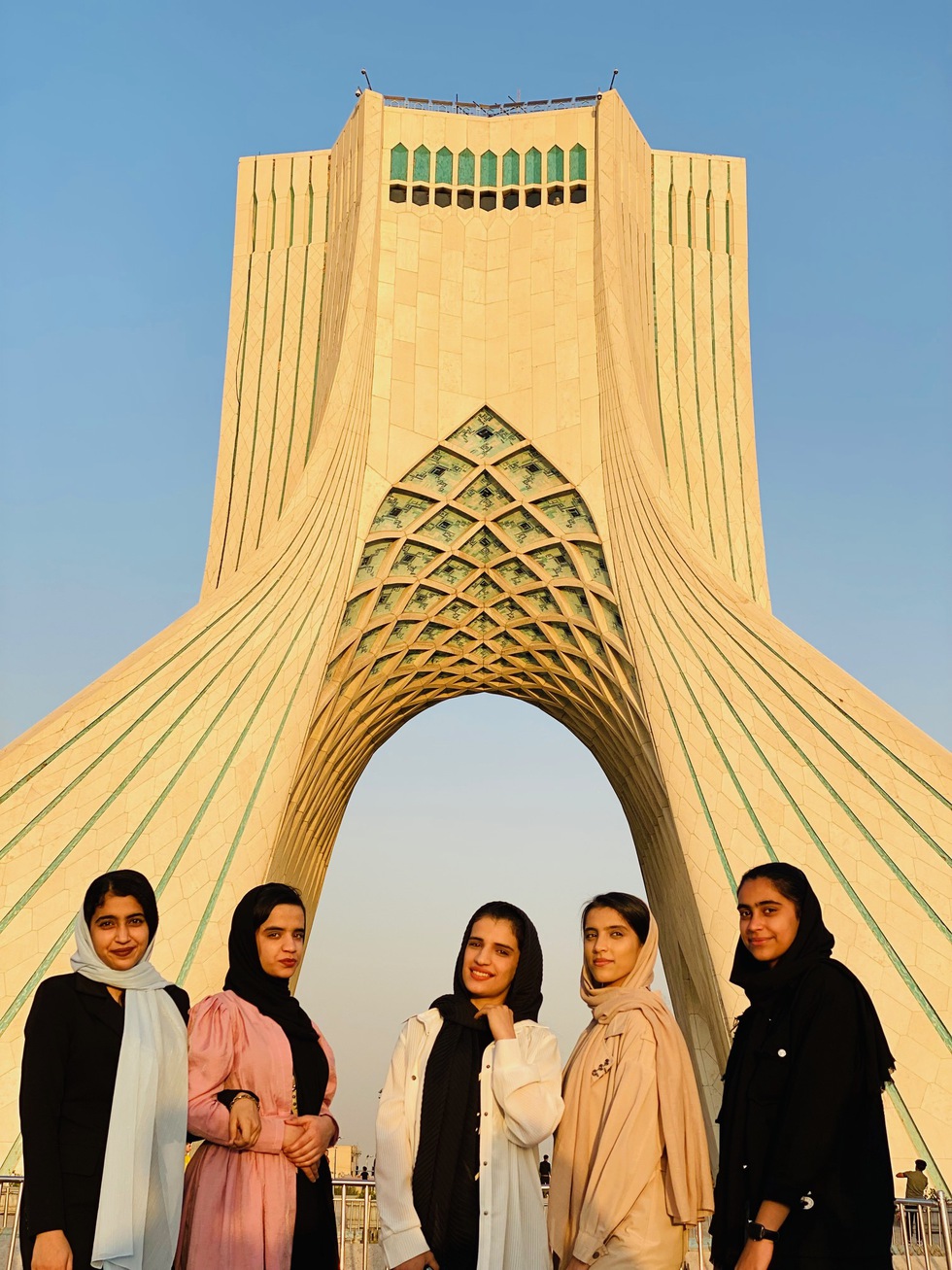 Choáng ngợp với những mái vòm cổ tích ở Iran - xứ sở Ba Tư diệu kỳ - Ảnh 6. Choáng ngợp với những mái vòm cổ tích ở Iran - xứ sở Ba Tư diệu kỳ - Ảnh 6.