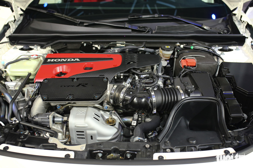 Honda Civic Type R - Xe số sàn nhưng phanh tay điện tử duy nhất tại VMS 2022 - Ảnh 15.
