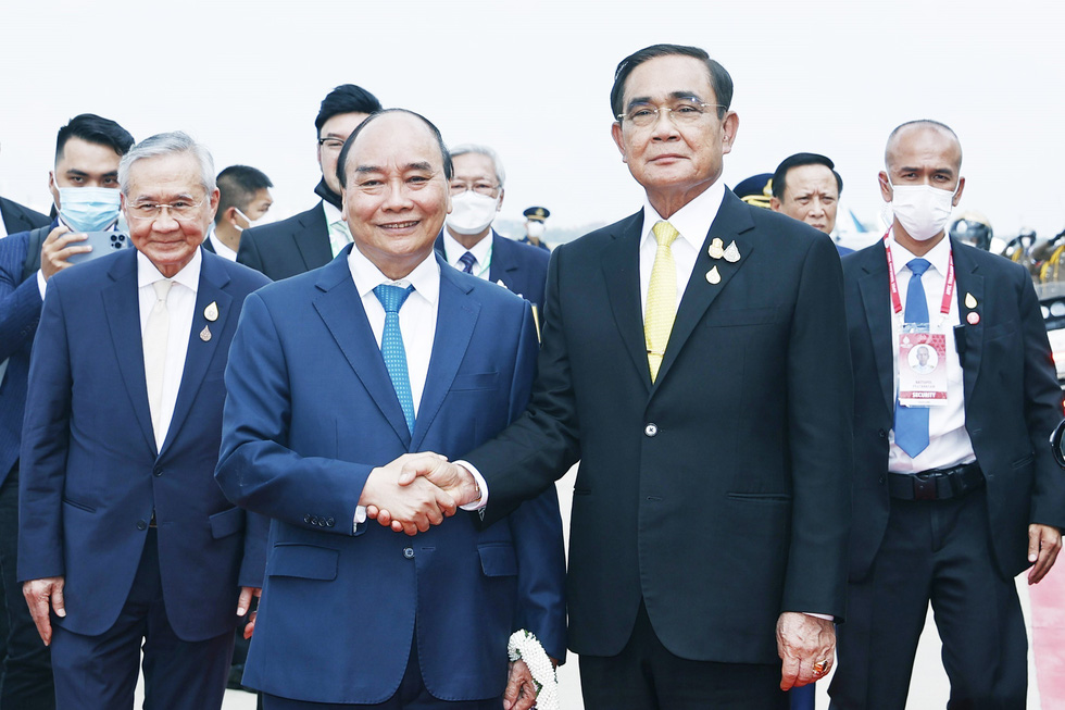 Chủ tịch nước bắt đầu chuyến thăm chính thức Thái Lan - Ảnh 1.