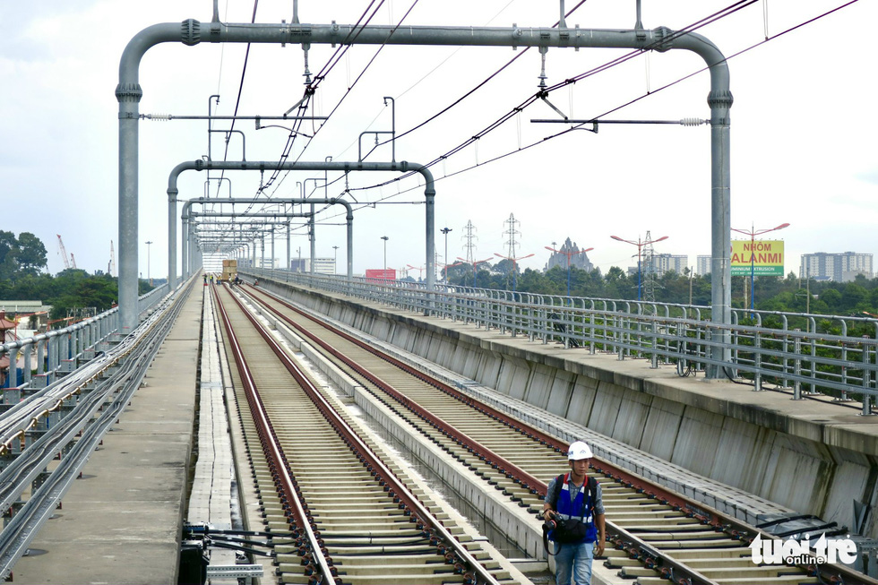 Cận cảnh nhà ga Khu công nghệ cao của tuyến metro số 1 sắp hoàn thành - Ảnh 4.