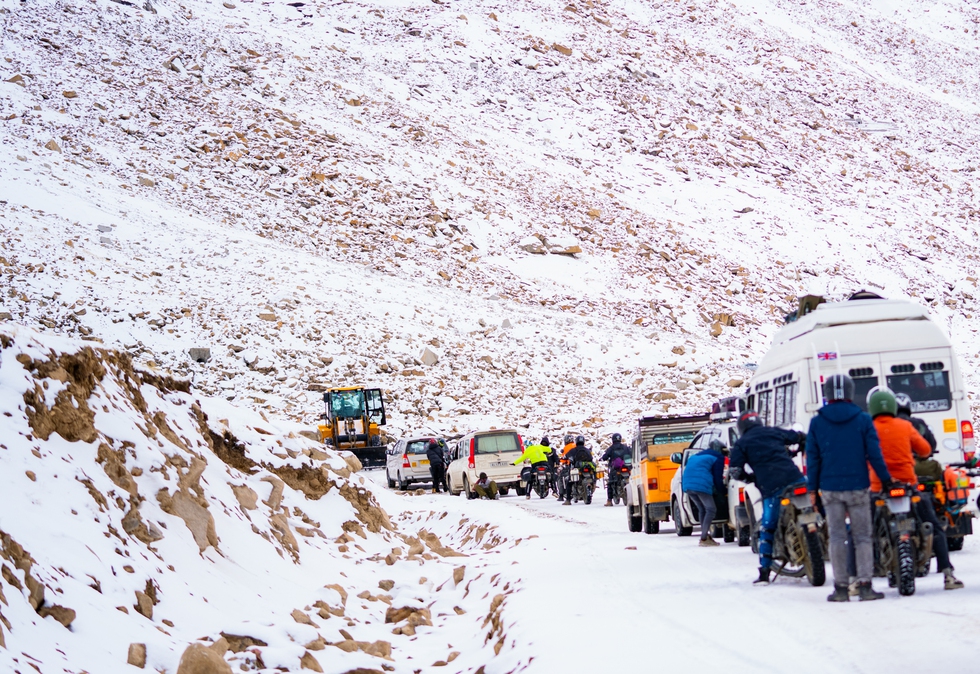 Chạy xe máy dưới núi tuyết tại Ladakh và kỷ niệm lạc đường trong đêm của travel blogger Việt - Ảnh 18. Chạy xe máy dưới núi tuyết tại Ladakh và kỷ niệm lạc đường trong đêm của travel blogger Việt - Ảnh 18.