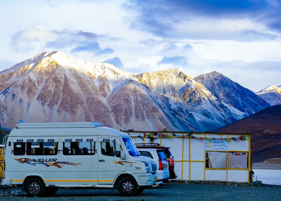 Chạy xe máy dưới núi tuyết tại Ladakh và kỷ niệm lạc đường trong đêm của travel blogger Việt - Ảnh 5. Chạy xe máy dưới núi tuyết tại Ladakh và kỷ niệm lạc đường trong đêm của travel blogger Việt - Ảnh 5.