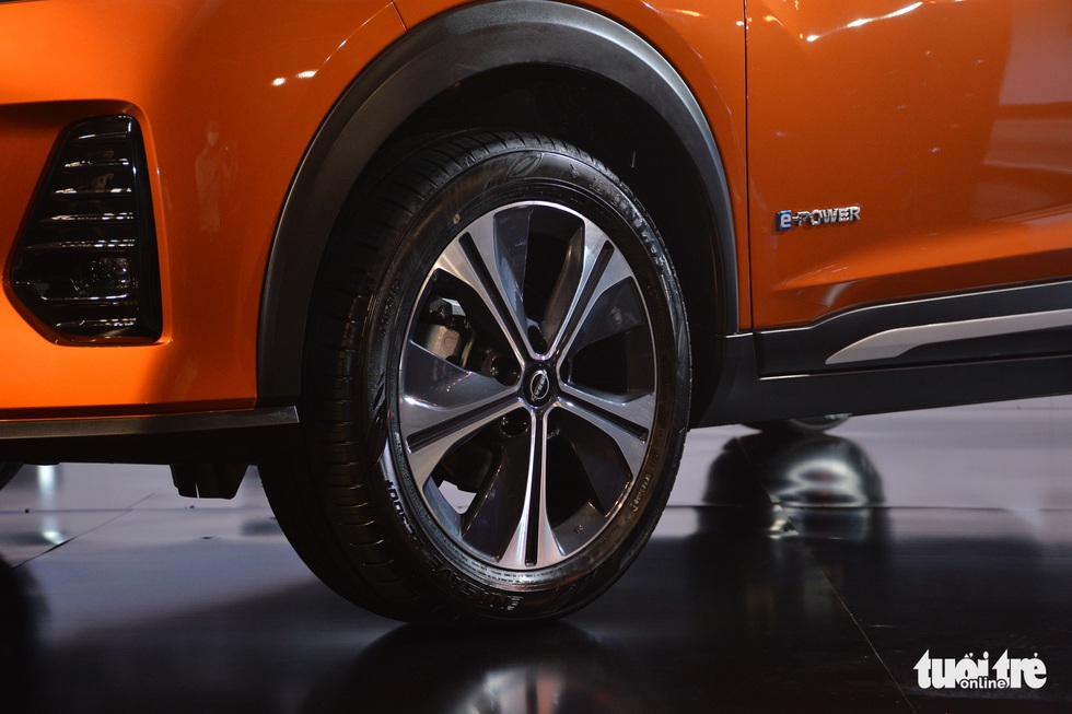 Nissan Kicks ra mắt Việt Nam: Xe điện chạy xăng, giá cao nhất 858 triệu đồng - Ảnh 5. Nissan Kicks ra mắt Việt Nam: Xe điện chạy xăng, giá cao nhất 858 triệu đồng - Ảnh 5.
