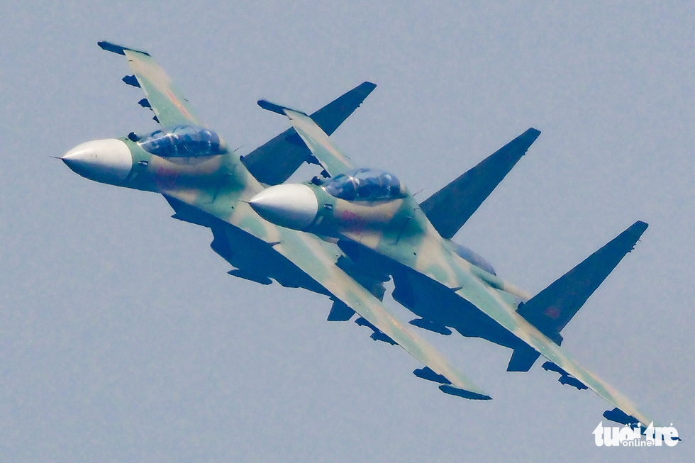 Bộ Ngoại giao lên tiếng về máy bay quân sự Việt Nam trên bầu trời Hà Nội - Ảnh 1.