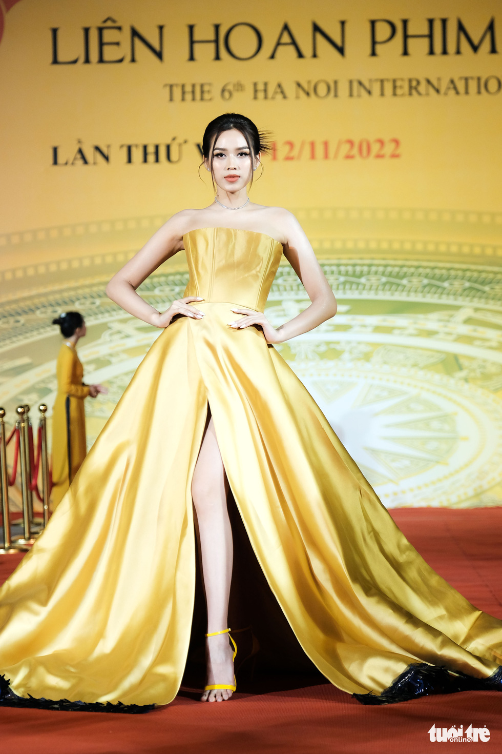 Dàn sao Việt dự thảm đỏ Liên hoan phim quốc tế Hà Nội - Ảnh 6.