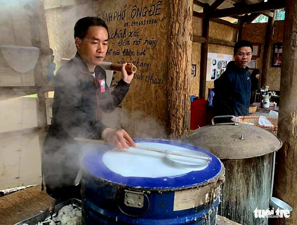 Làng Vân Cù danh tiếng phở Nam Định - Kỳ 3: Bí quyết bánh phở gia truyền - Ảnh 1.