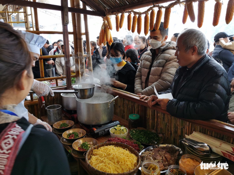 Gala Ngày của phở: Gần 100 gian hàng phục vụ hết công suất - Ảnh 21.