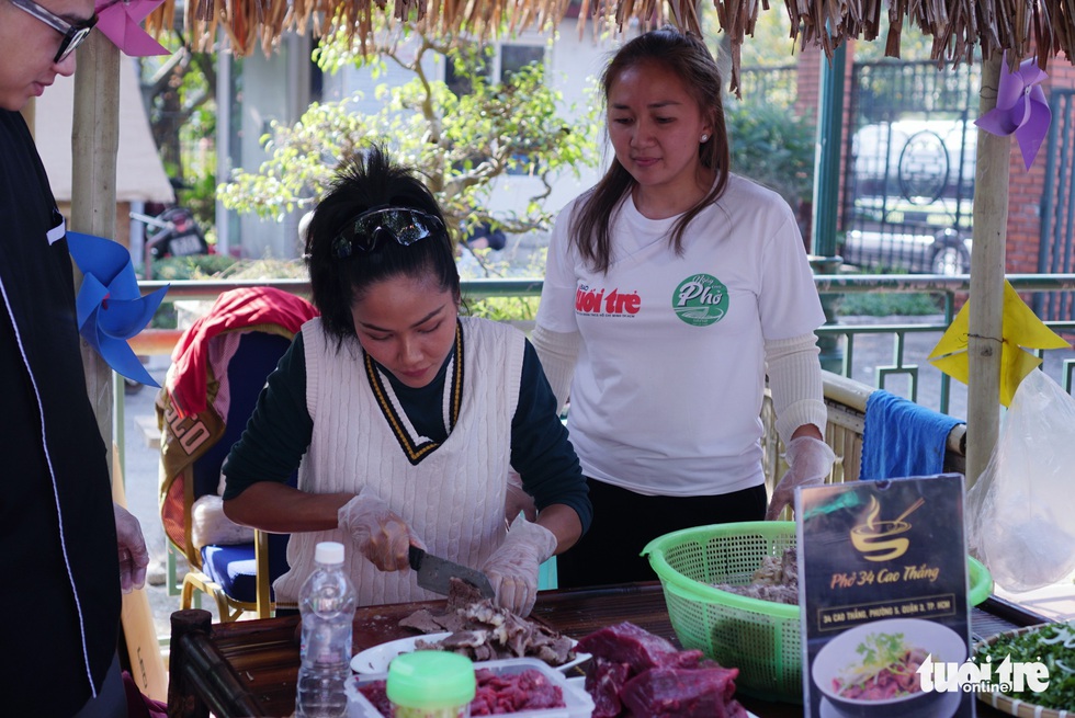 Ngày của phở: Đưa những tô phở yêu thương đến với trẻ em bại não tại Nam Định - Ảnh 5.
