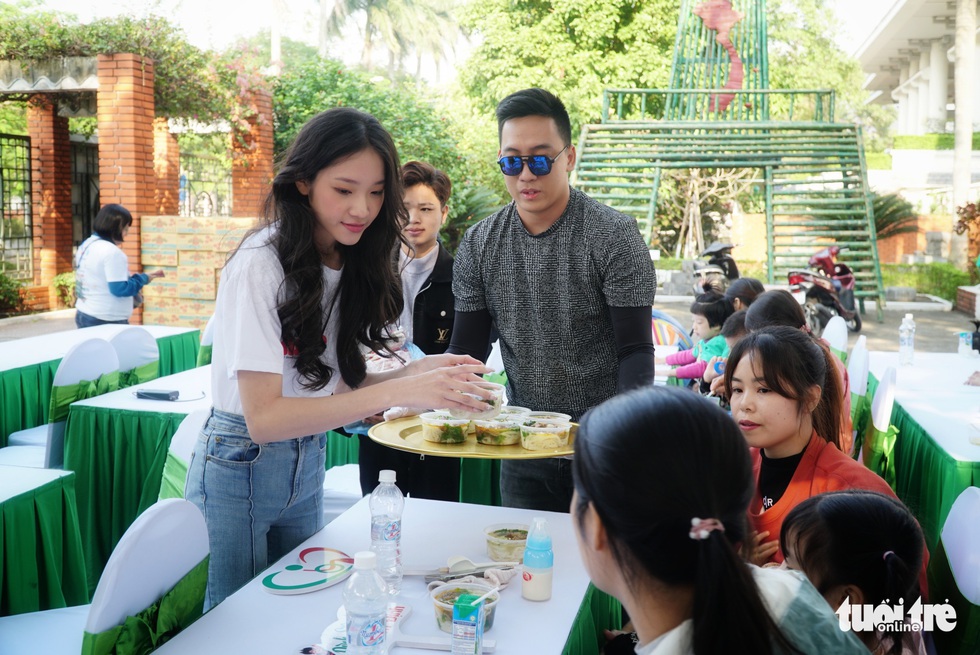 Ngày của phở: Đưa những tô phở yêu thương đến với trẻ em bại não tại Nam Định - Ảnh 8.