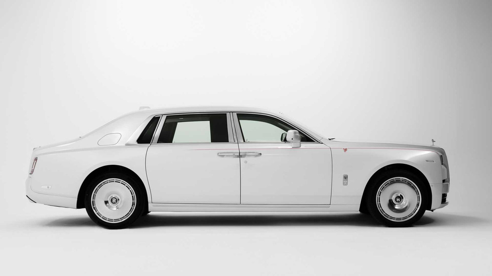 Rolls-Royce khoe 6 xe độc bản mới đại gia Trung Đông: Mỗi xe một kiểu nguyên tố - Ảnh 13.