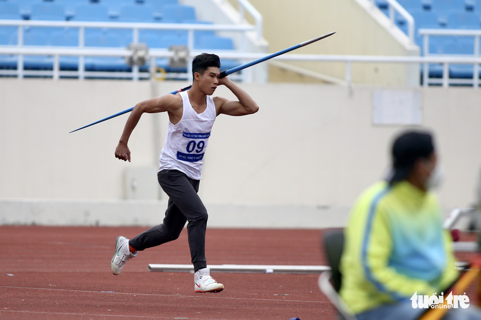 Nguyễn Thị Oanh giành huy chương vàng, xô đổ kỷ lục nội dung chạy 10.000m - Ảnh 12.
