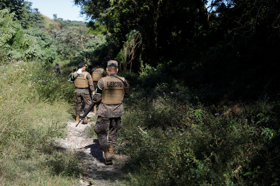 10.000 binh sĩ El Salvador triệt phá 2 băng đảng - Ảnh 9.