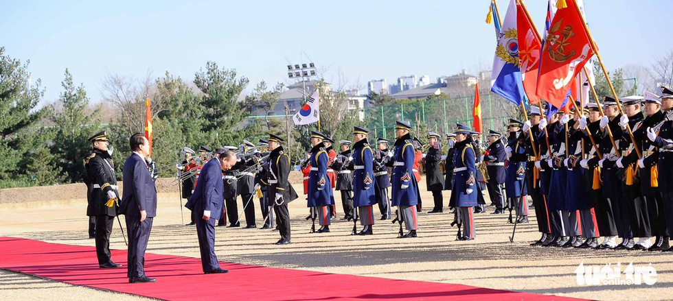 Hàn Quốc bắn 21 loạt đại bác đón Chủ tịch nước Nguyễn Xuân Phúc - Ảnh 5.