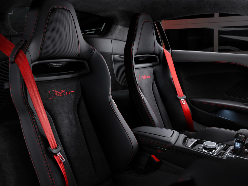 Audi R8 sắp thành của hiếm trên thị trường sau 1,5 năm nữa - Ảnh 10.
