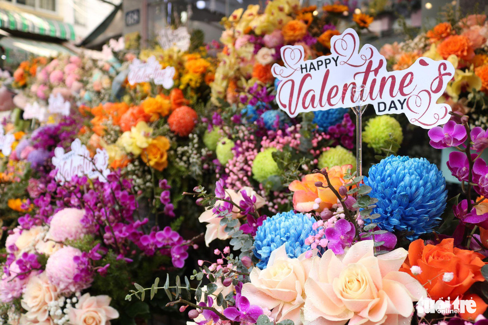Hoa độc lạ dịp Valentine: Từ vài triệu đến hàng chục triệu đồng - Ảnh 3.