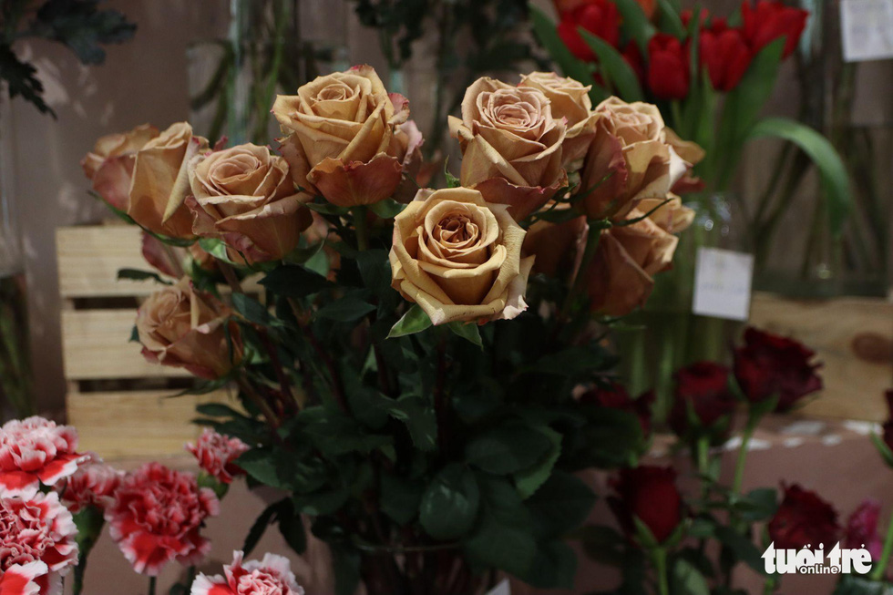 Hoa độc lạ dịp Valentine: Từ vài triệu đến hàng chục triệu đồng - Ảnh 7.