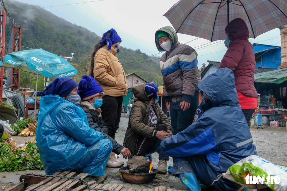 Du khách vượt hơn 2.000km từ TP.HCM đến Y Tý tận hưởng cái rét sâu của Tây Bắc - Ảnh 7.