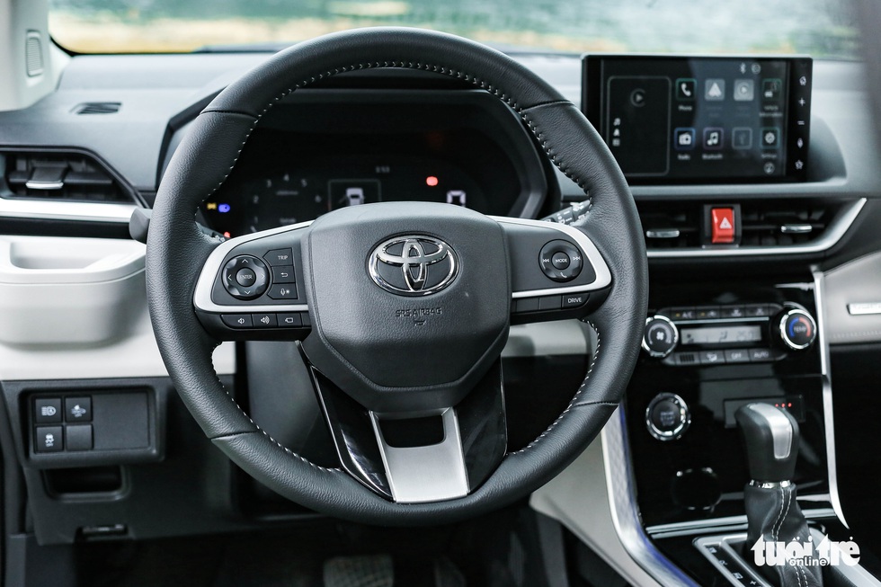 Ảnh thực tế Veloz Cross - MPV an toàn nhất của Toyota Việt Nam, thay Innova đấu Xpander - Ảnh 8. Ảnh thực tế Veloz Cross - MPV an toàn nhất của Toyota Việt Nam, thay Innova đấu Xpander - Ảnh 8.
