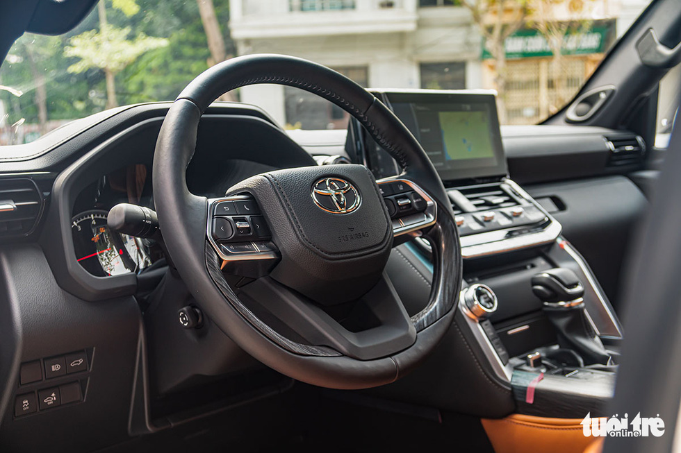 Chi tiết Toyota Land Cruiser MBS 2022 đầu tiên về Việt Nam: Nội thất đúng chất Chủ tịch - Ảnh 18.