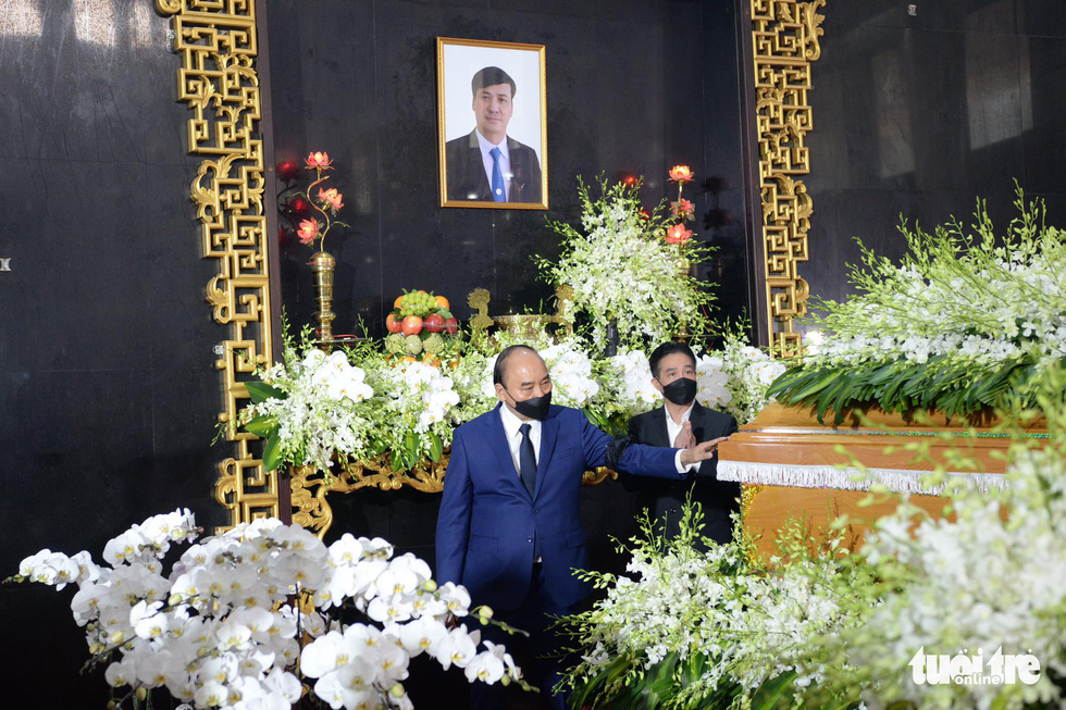 Lễ viếng Phó chủ tịch thường trực UBND TP.HCM Lê Hòa Bình - Ảnh 1.