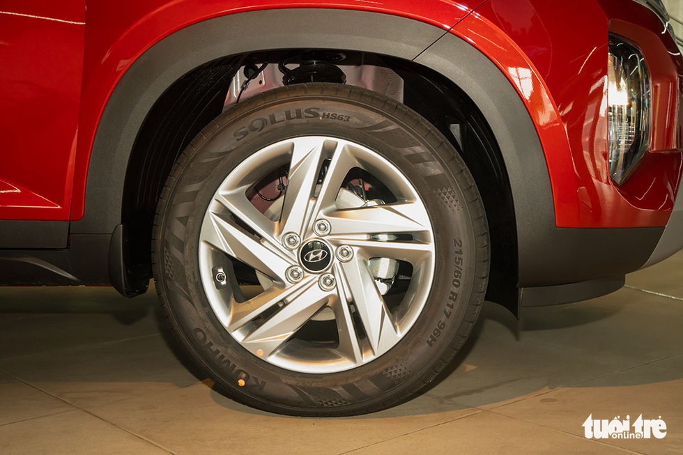 Chi tiết Hyundai Creta bản thấp nhất: Trang bị đủ dùng, rẻ hơn Kia Seltos nhưng chỉ 2 túi khí - Ảnh 6. Chi tiết Hyundai Creta bản thấp nhất: Trang bị đủ dùng, rẻ hơn Kia Seltos nhưng chỉ 2 túi khí - Ảnh 6.