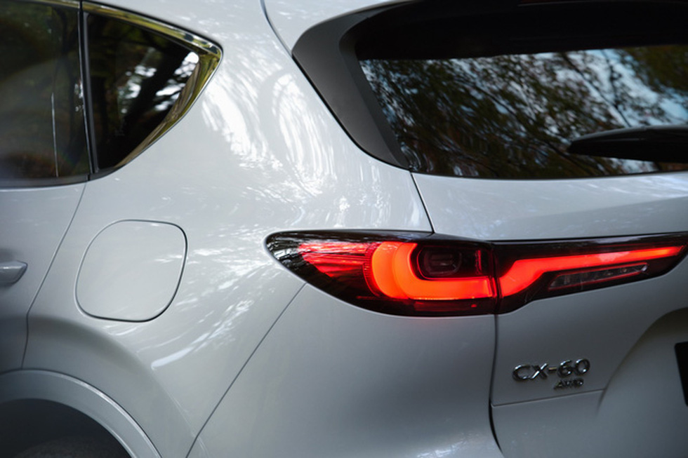 Ra mắt Mazda CX-60 - xe Mazda thương mại mạnh nhất lịch sử - Ảnh 16.
