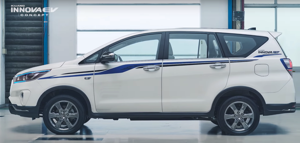 Chi tiết Toyota Innova EV vừa ra mắt: MPV chạy điện muốn đòi lại doanh số đã mất - Ảnh 5.