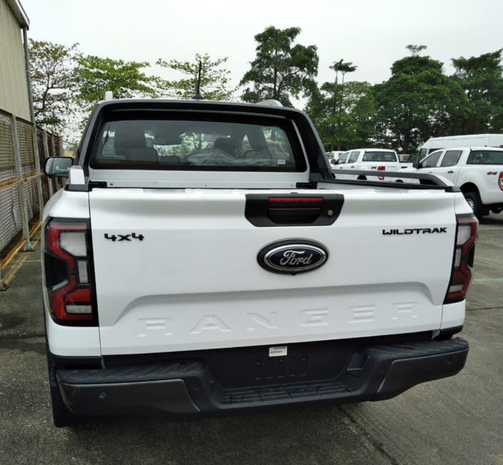 Ford Ranger 2023 lộ diện tại nhà máy Hải Dương - Ảnh 5.