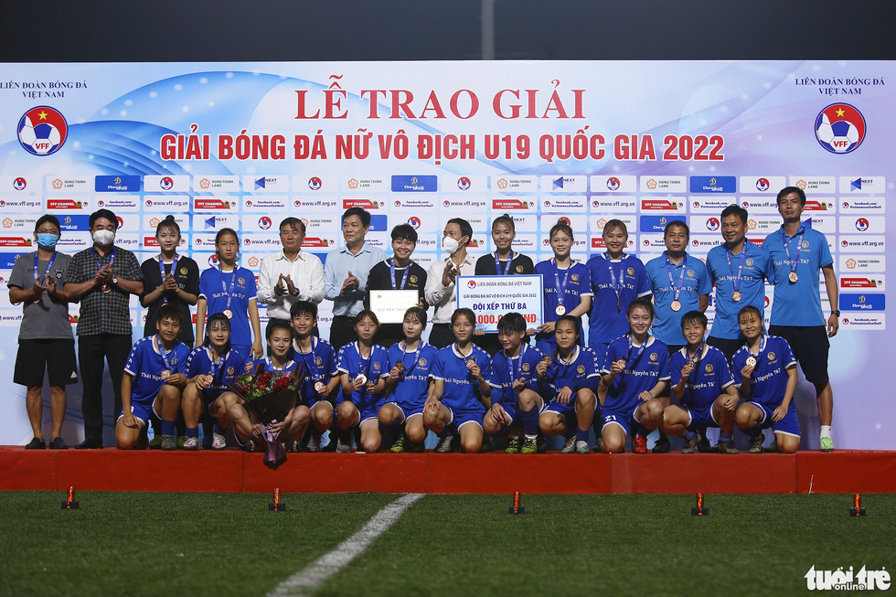 U19 nữ Hà Nội thâu tóm danh hiệu Giải U19 nữ quốc gia 2022 - Ảnh 8.
