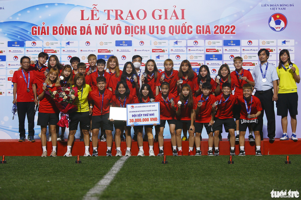 U19 nữ Hà Nội thâu tóm danh hiệu Giải U19 nữ quốc gia 2022 - Ảnh 7.