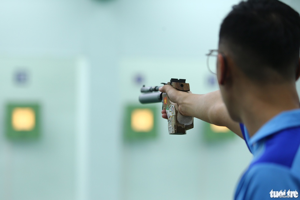 Xạ thủ, cung thủ đổ mồ hôi trên sân tập trước SEA Games 31 - Ảnh 1. Xạ thủ, cung thủ đổ mồ hôi trên sân tập trước SEA Games 31 - Ảnh 1.