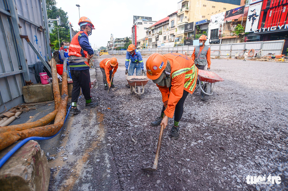 Sau 7 năm rào chắn bít bùng, đường Lê Lợi sắp có diện mạo mới - Ảnh 3.