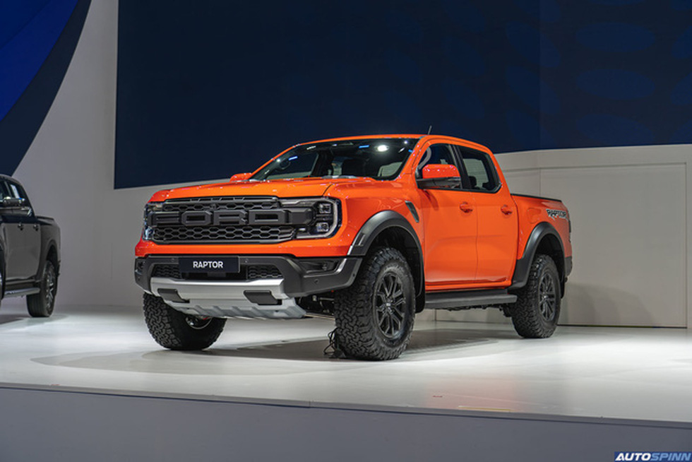 Đại lý nhận cọc Ford Ranger Raptor 2023, giá dự kiến 1,329 tỉ đồng, chờ vài tháng - Ảnh 1.