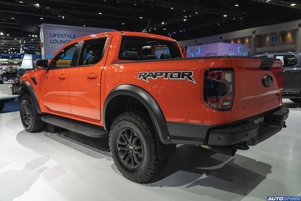 Đại lý nhận cọc Ford Ranger Raptor 2023, giá dự kiến 1,329 tỉ đồng, chờ vài tháng - Ảnh 2.