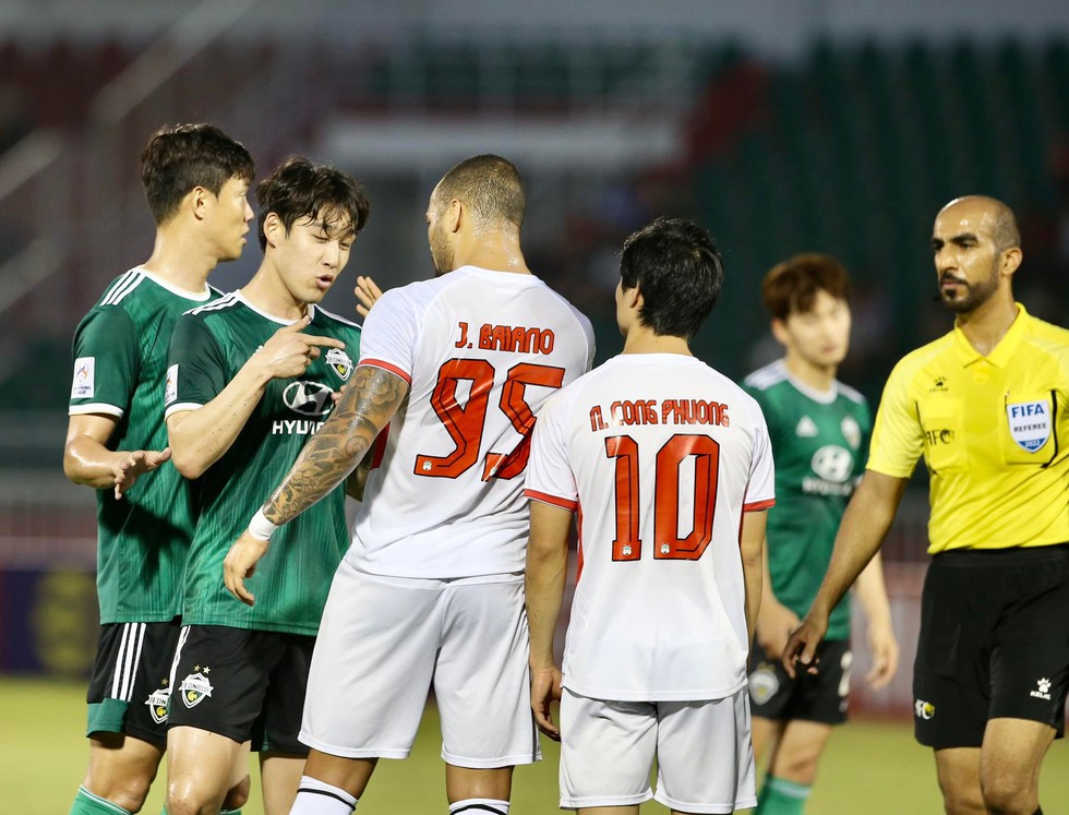 Jeonbuk - HAGL (hiệp 2) 0-0: HAGL có thế trận tốt - Ảnh 2. Jeonbuk - HAGL (hiệp 2) 0-0: HAGL có thế trận tốt - Ảnh 2.